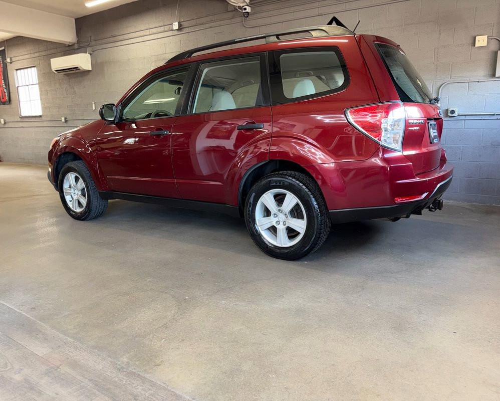 Used 2013 Subaru Forester 2.5X w/ Alloy Wheel Pkg AWD/4WD image 2