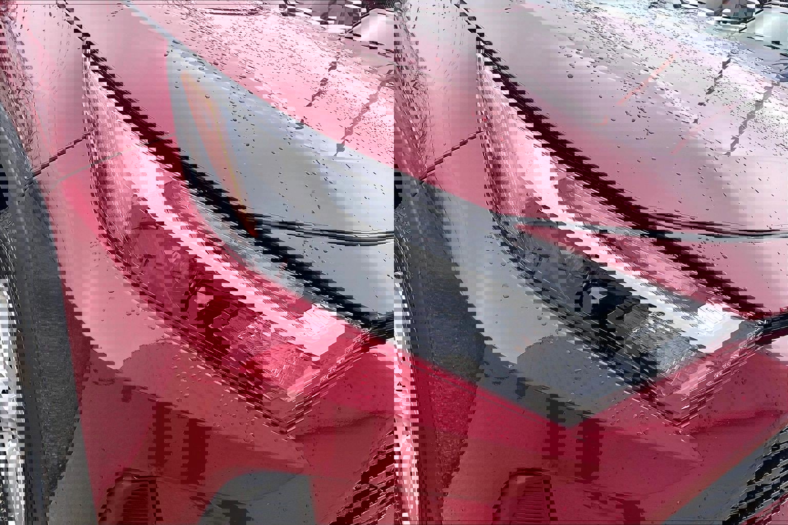 Used 2025 Toyota RAV4 LE image 32