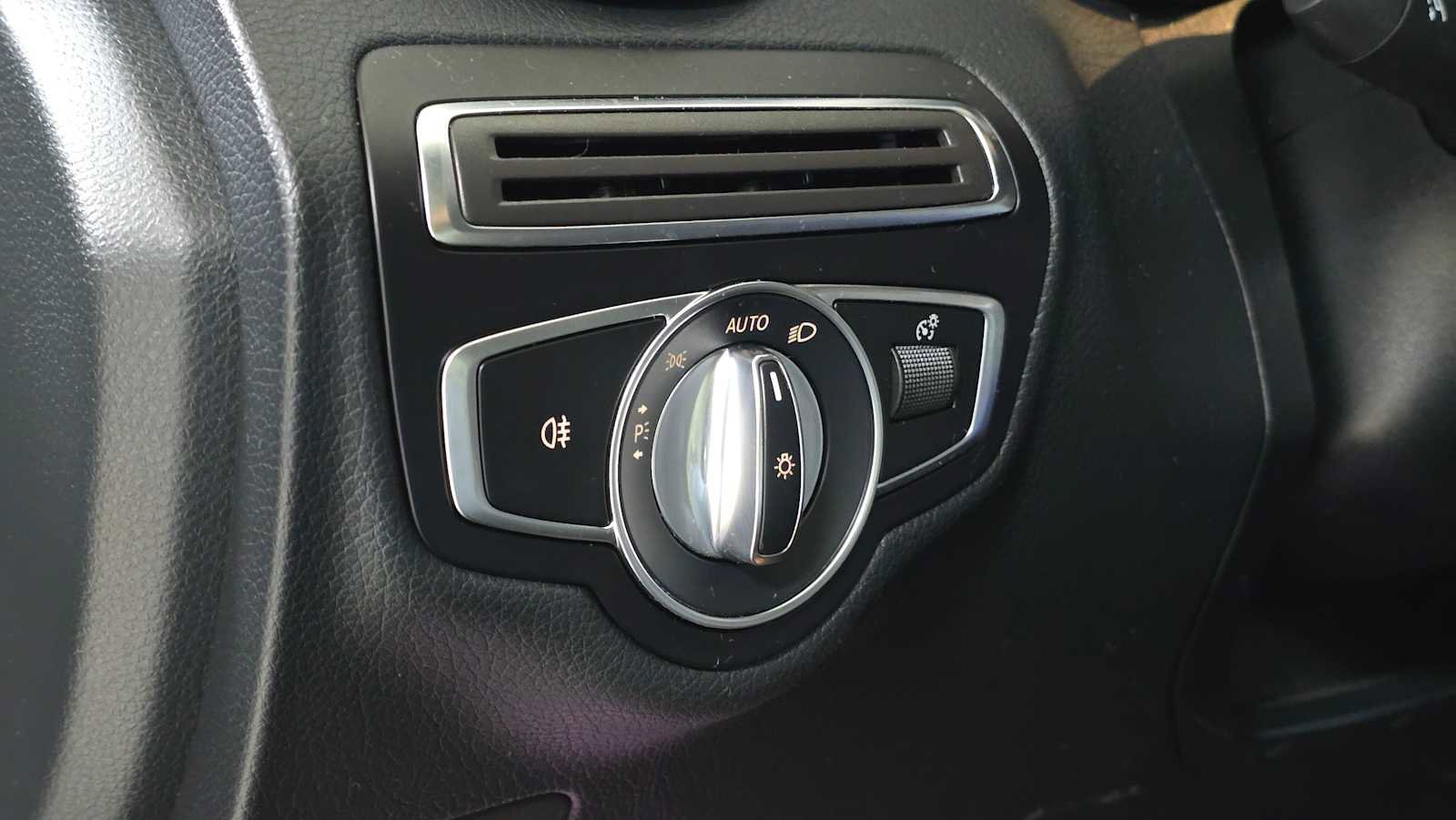 Used 2019 Mercedes-Benz C 300 Coupe image 25