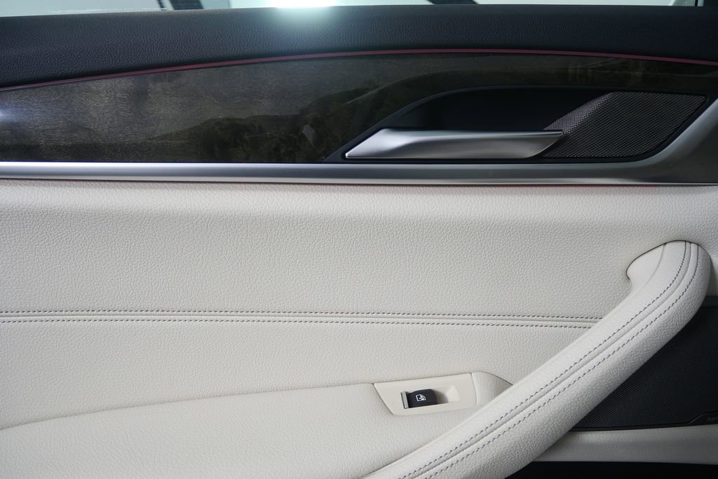 Certified 2023 BMW 530i w/ Premium Package image 14