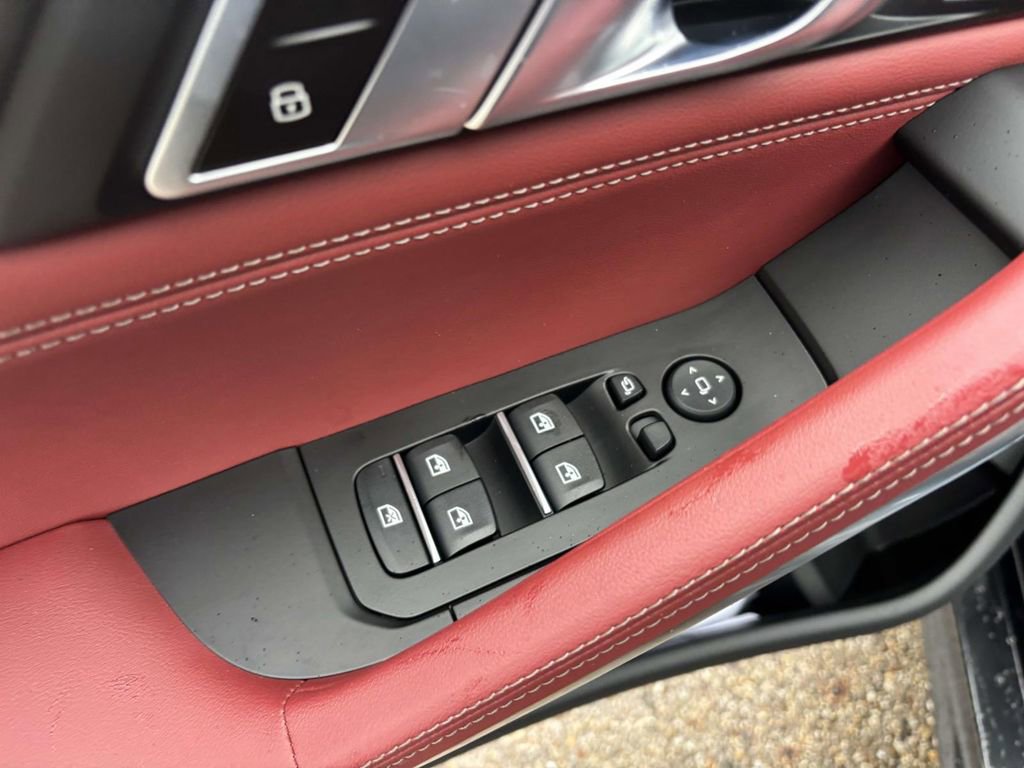 New 2026 BMW X6 xDrive40i image 13