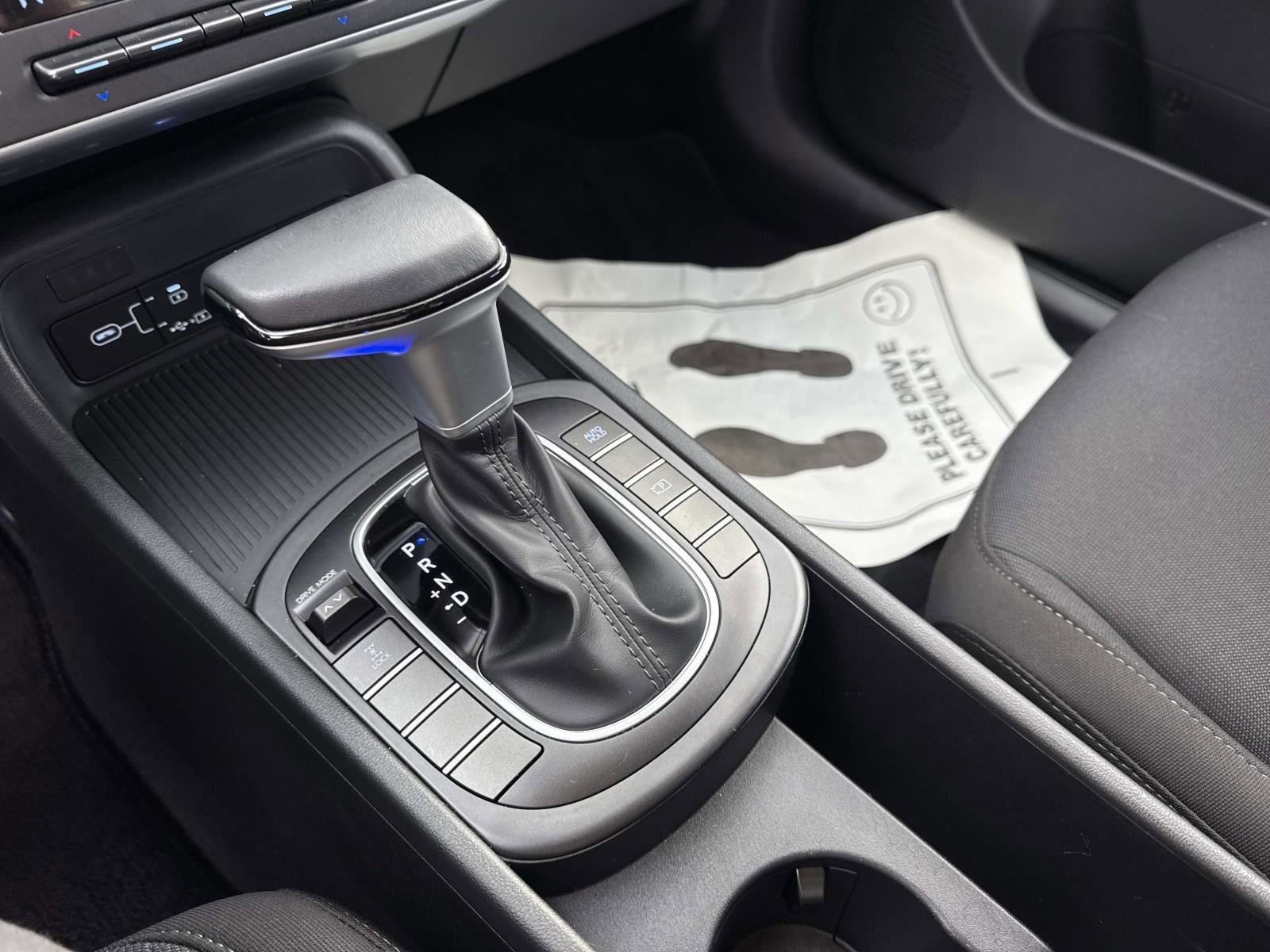 Used 2024 Hyundai Kona SEL image 27