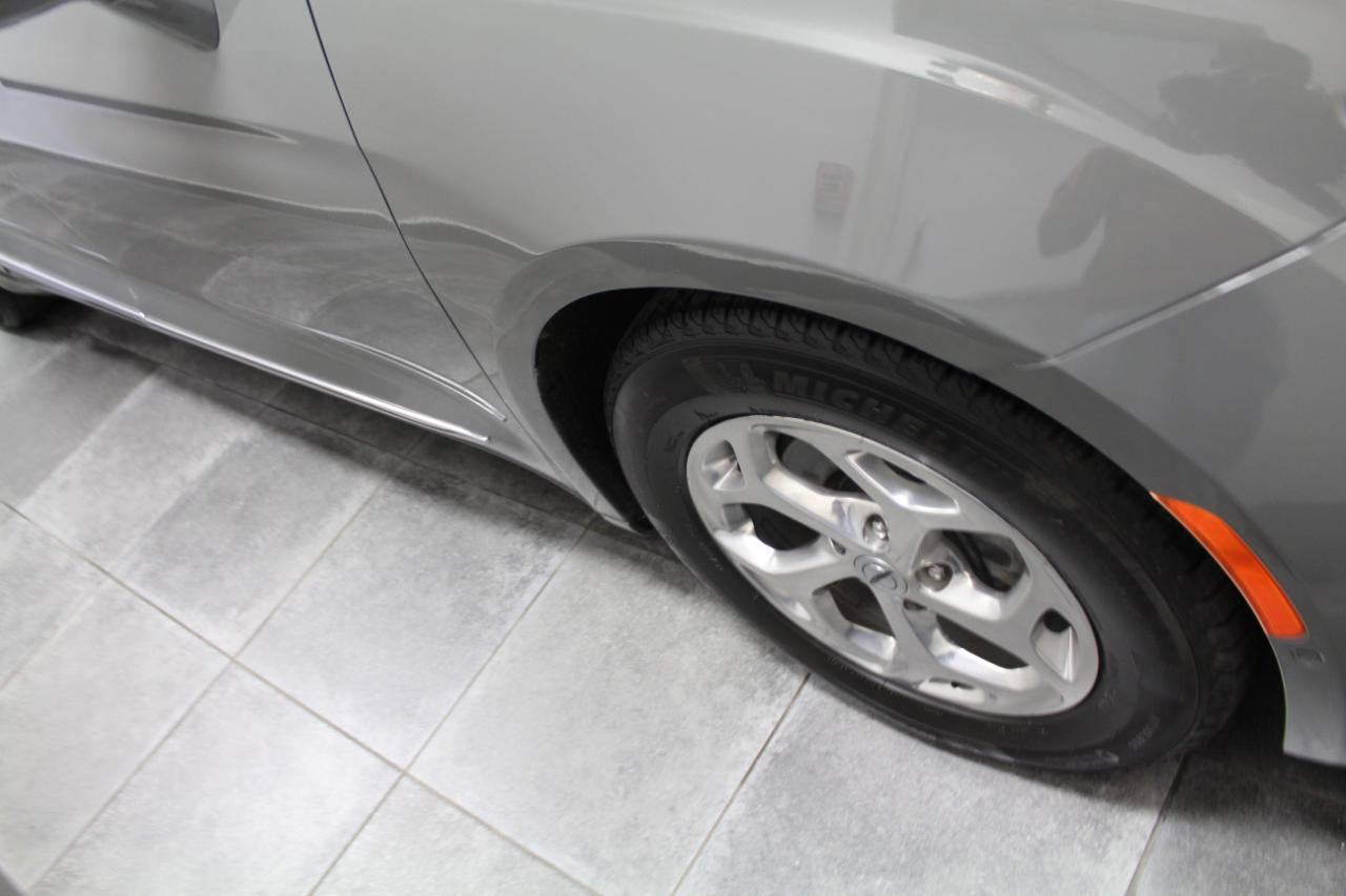 Used 2022 Chrysler Pacifica Limited image 42