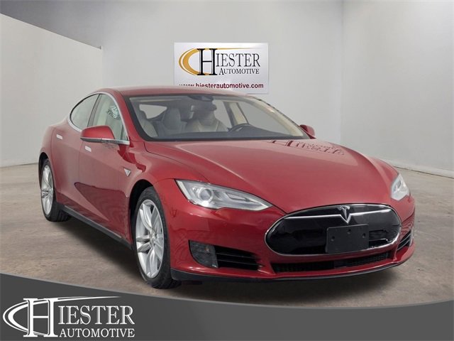 Used 2015 Tesla Model S 85D image 1