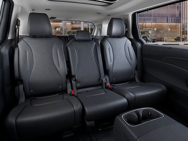 New 2026 Kia Carnival SX Prestige image 16
