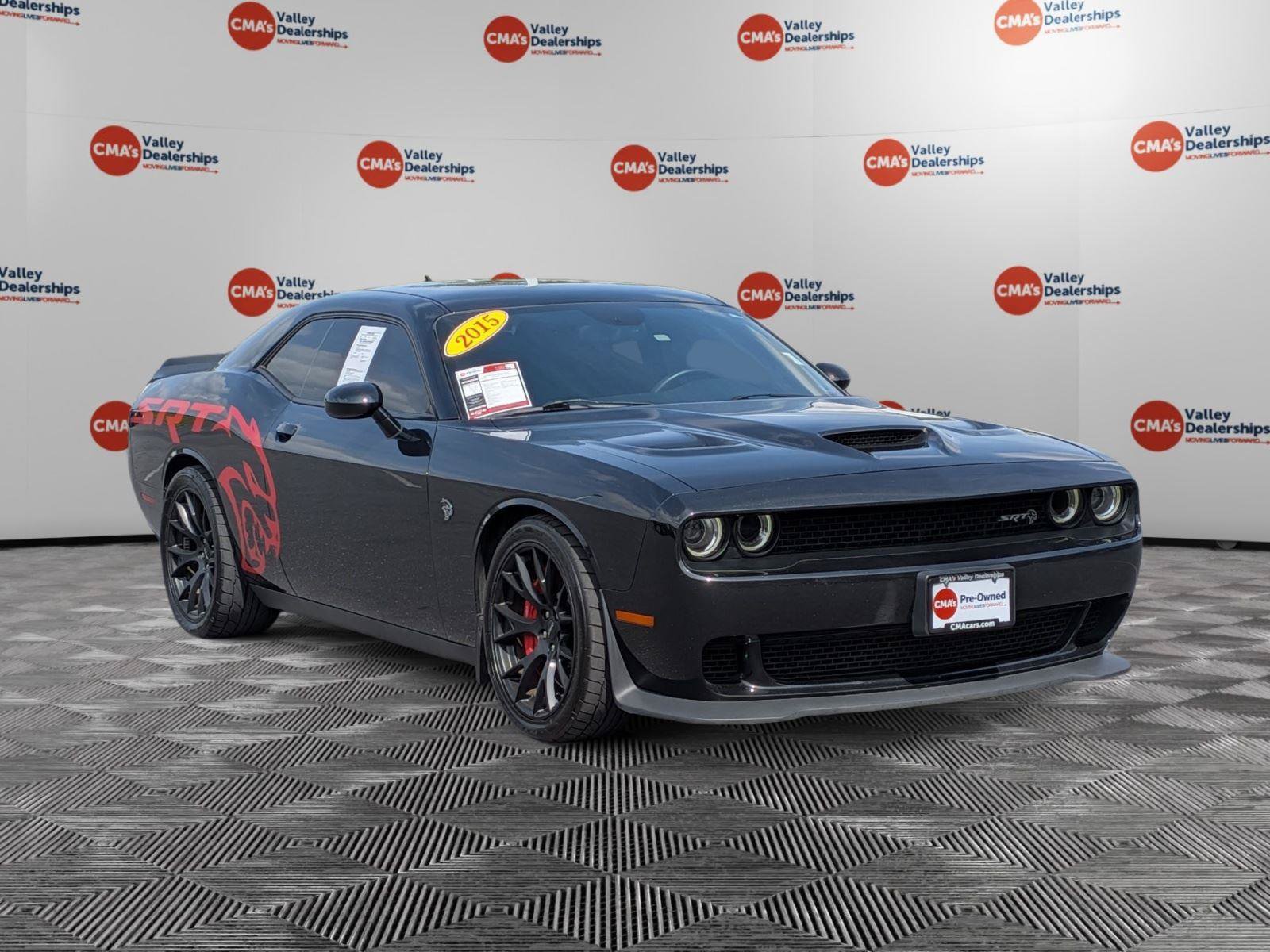Used 2015 Dodge Challenger SRT Hellcat RWD image 3