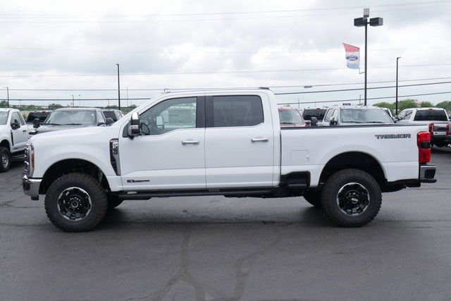 New 2026 Ford F350 King Ranch w/ Tremor Off-Road Package AWD/4WD image 10