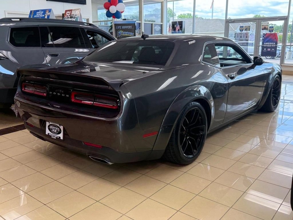 Used 2019 Dodge Challenger R/T Scat Pack RWD image 2