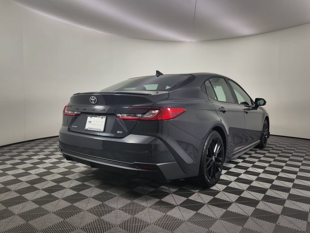 Used 2025 Toyota Camry SE FWD image 5