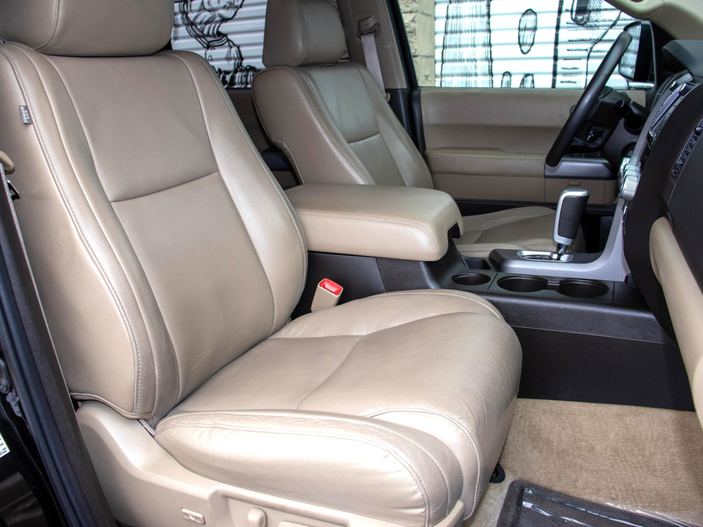 Used 2010 Toyota Sequoia Limited image 16