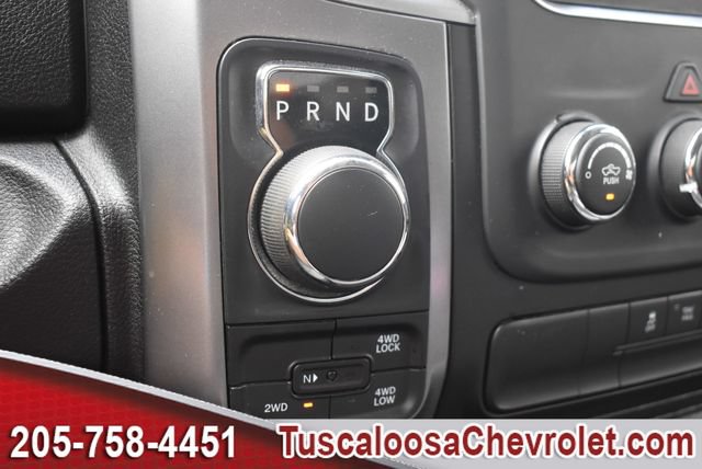 Used 2024 RAM 1500 Classic SLT AWD/4WD image 32