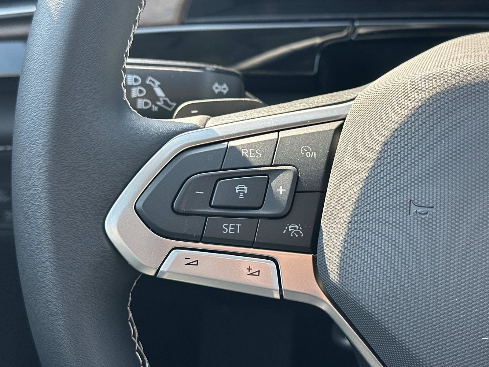 New 2026 Volkswagen Atlas SE image 23