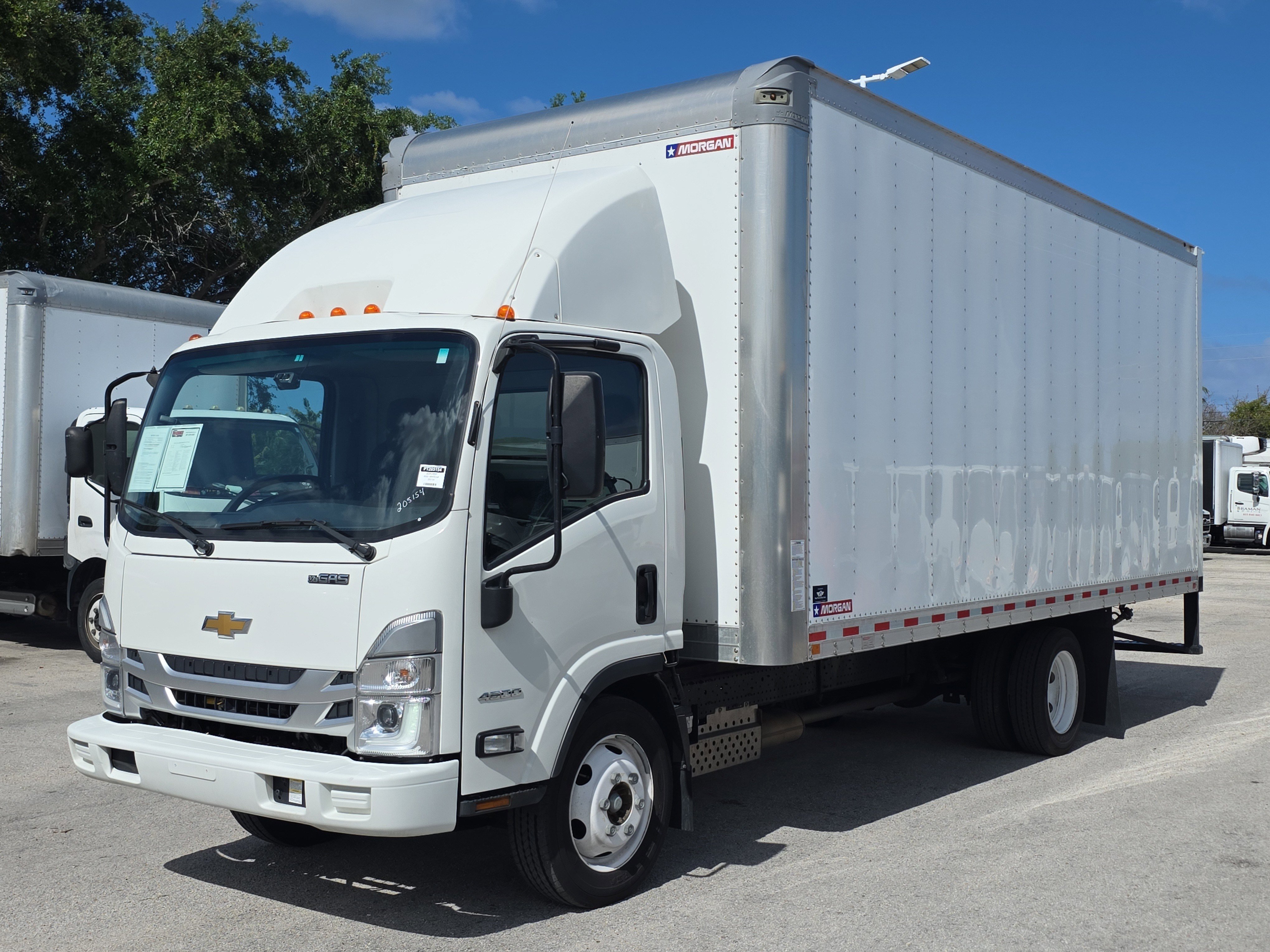 Used 2024 Chevrolet Low Cab Forward RWD image 5