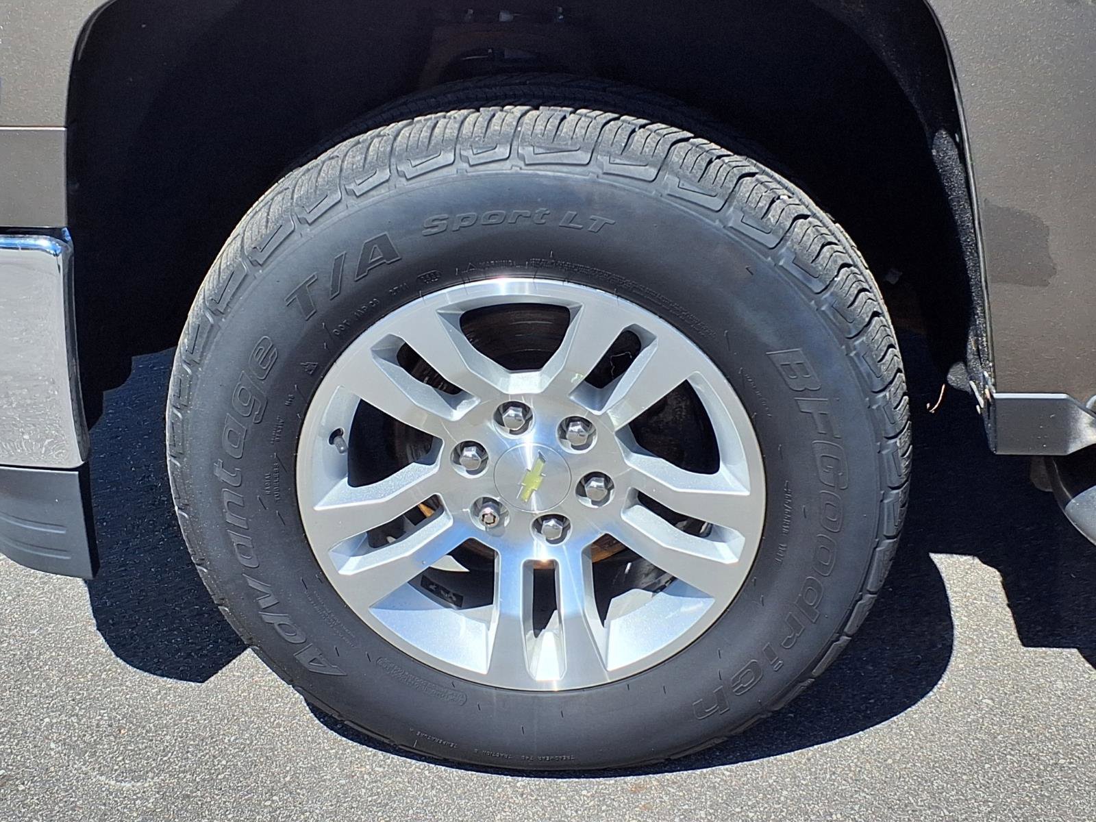 Used 2015 Chevrolet Silverado 1500 LT w/ All Star Edition AWD/4WD image 27