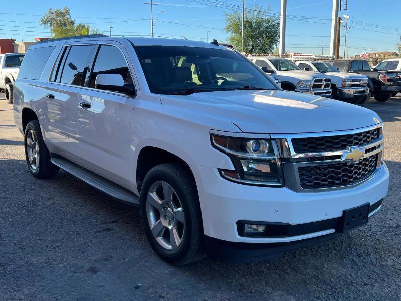 Used 2015 Chevrolet Suburban LT image 4