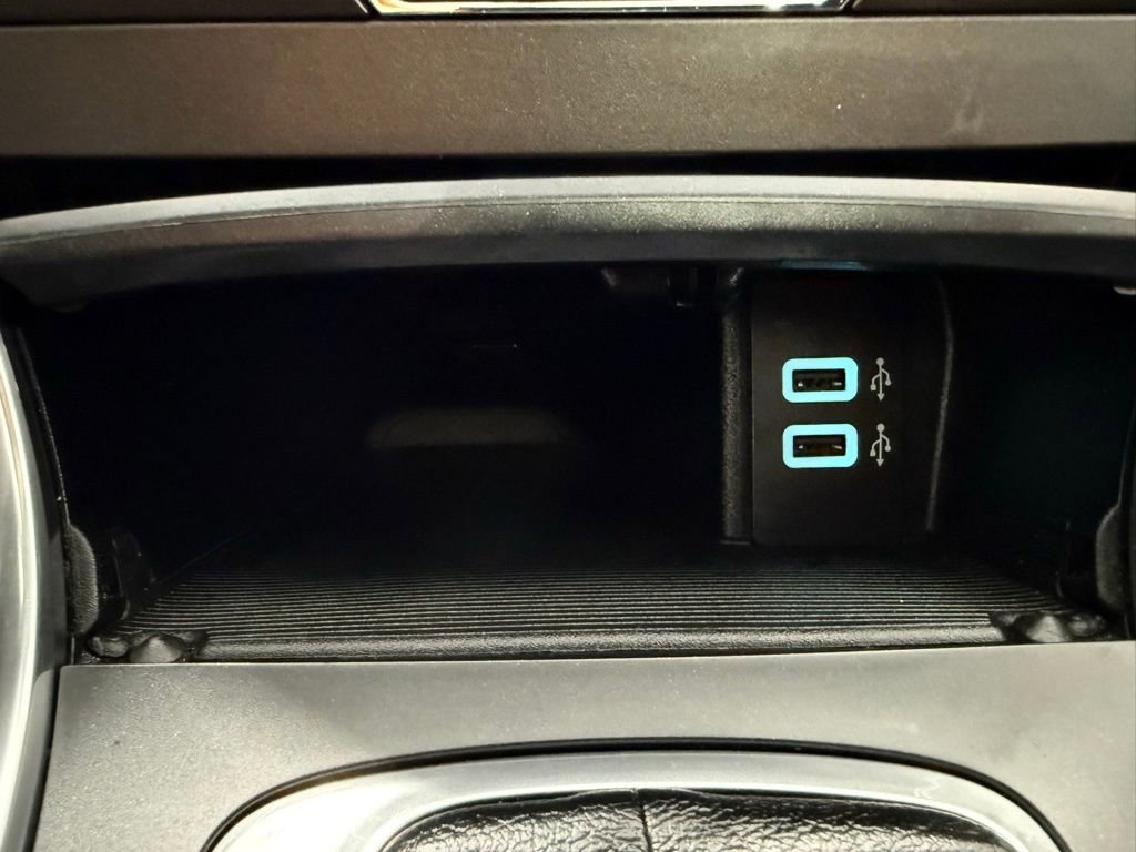 Used 2017 Ford Edge Titanium w/ Equipment Group 301A image 38