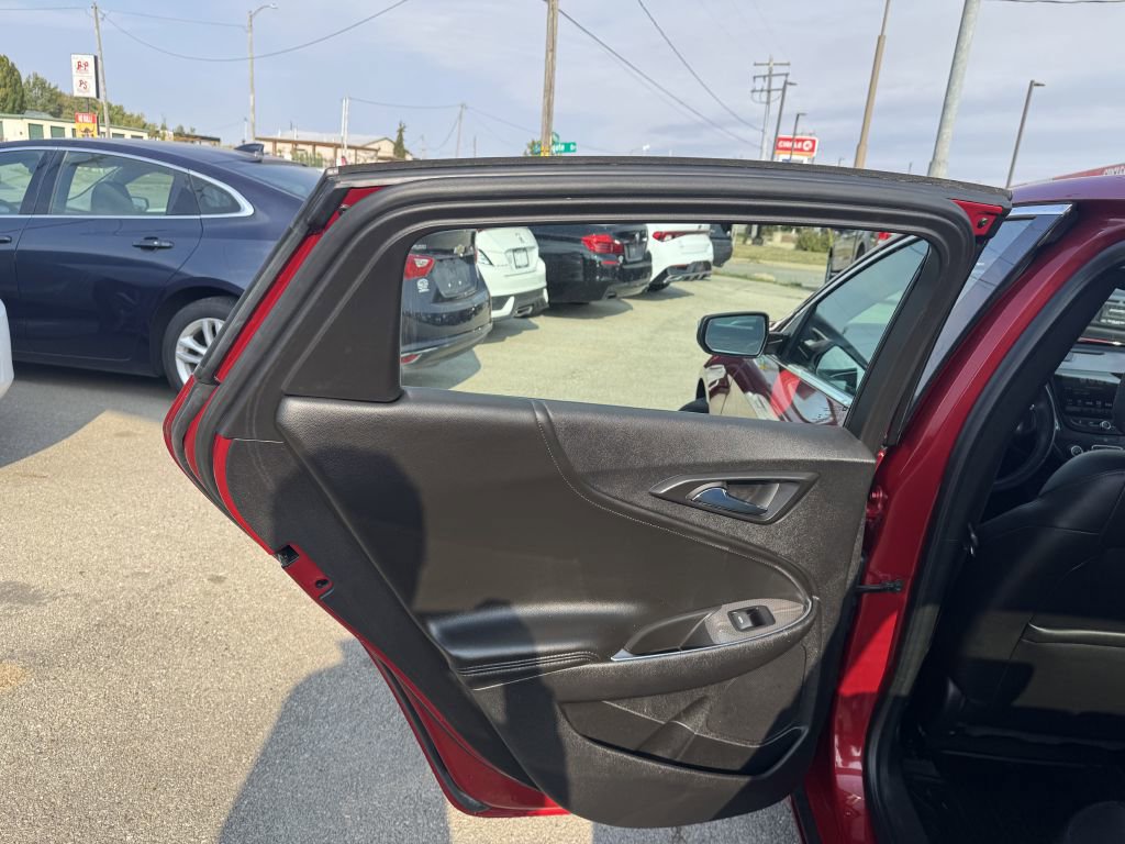 Used 2016 Chevrolet Malibu LT w/ Leather Package image 20