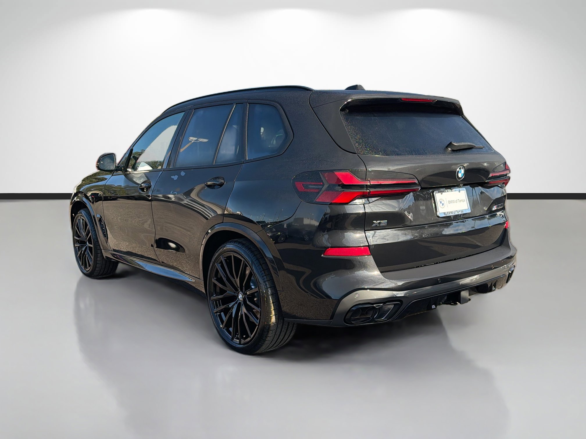 New 2026 BMW X5 M60i image 5