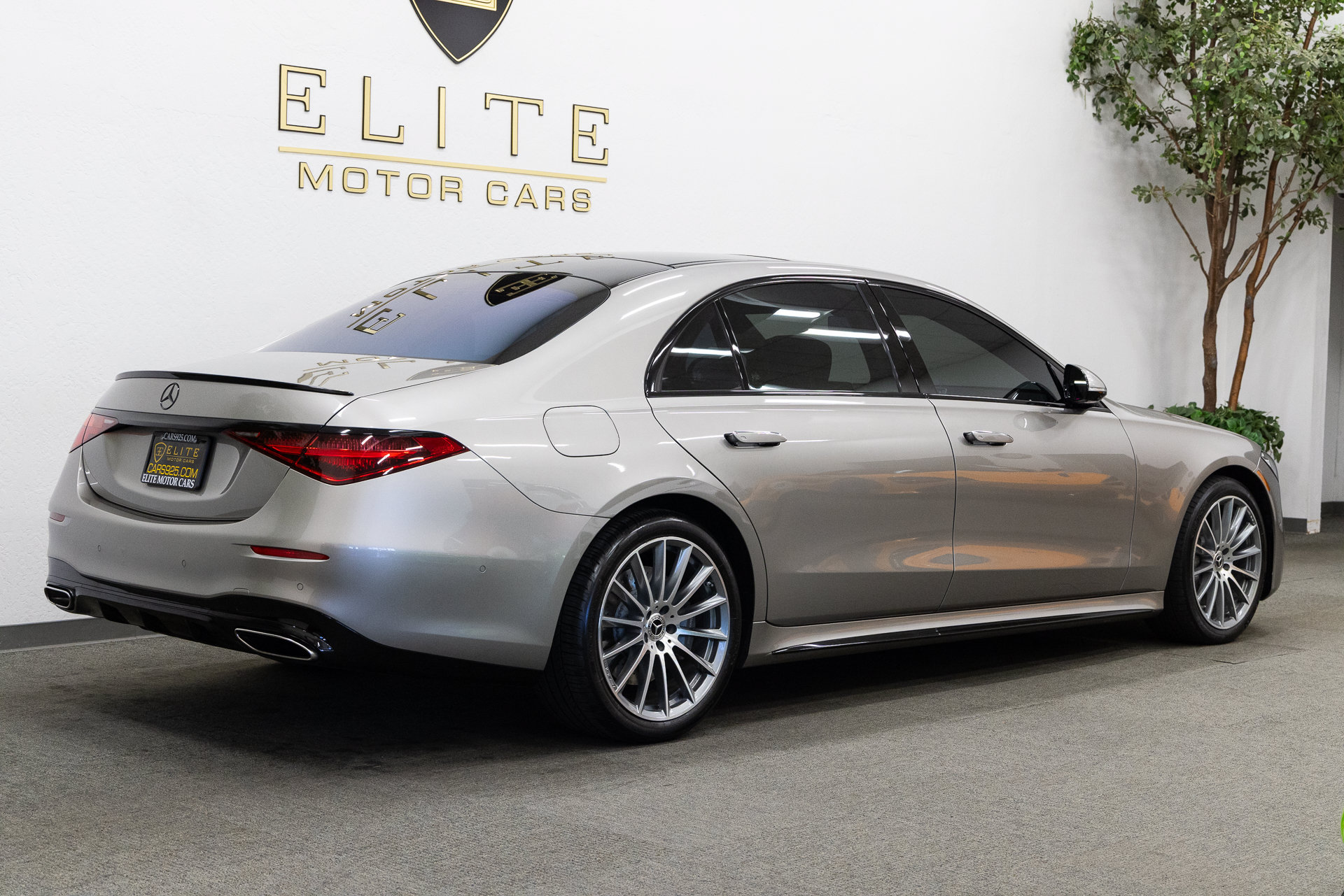 Used 2021 Mercedes-Benz S 580 4MATIC Sedan image 11