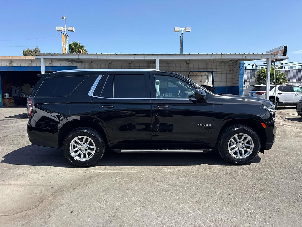 Used 2024 Chevrolet Tahoe LT RWD image 2