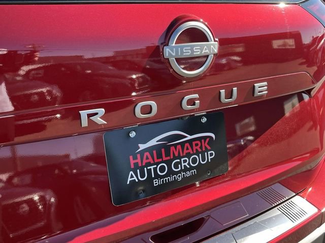 Used 2025 Nissan Rogue SV image 15