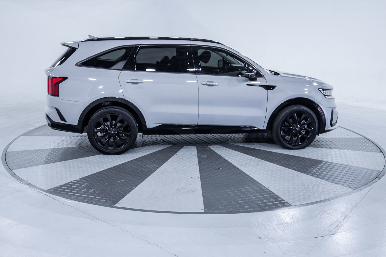 Used 2022 Kia Sorento SX image 10