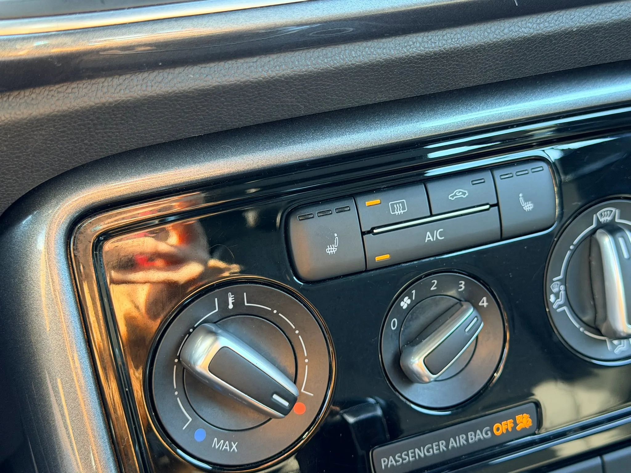 Used 2018 Volkswagen Beetle 2.0T SE image 21