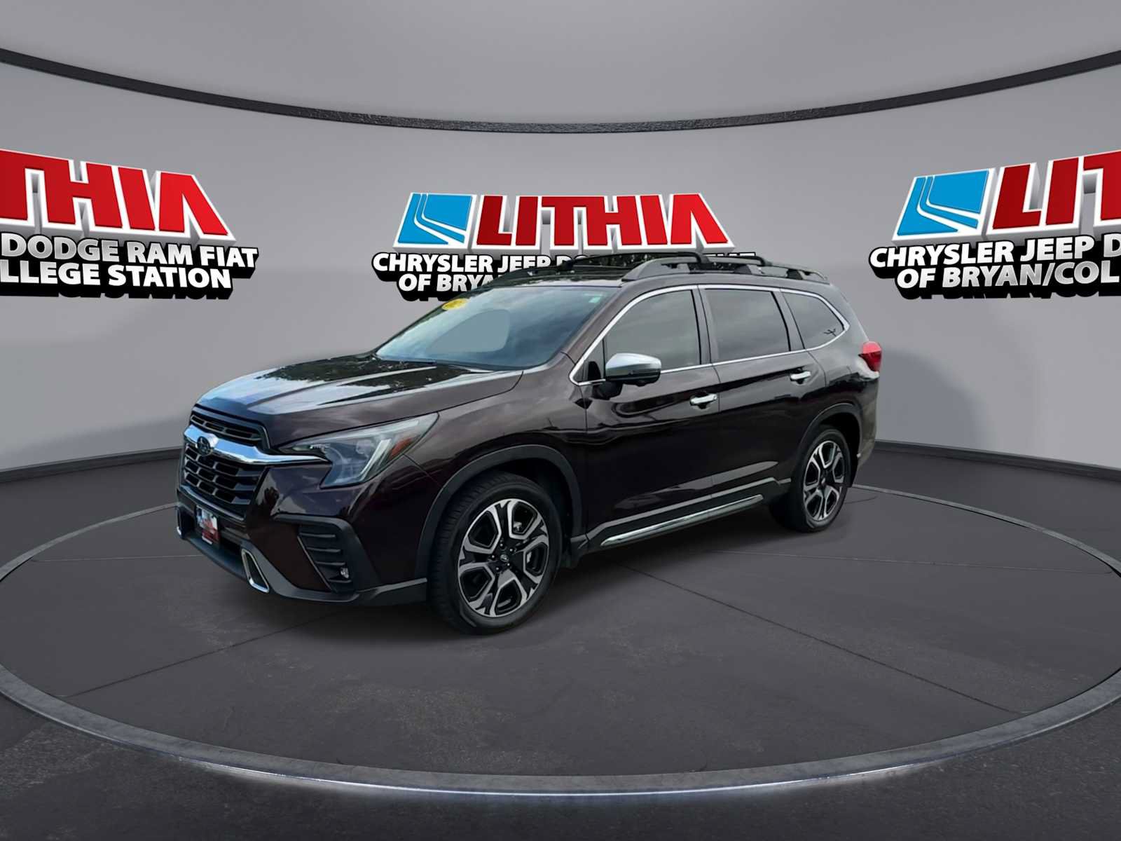 Used 2023 Subaru Ascent Touring AWD/4WD image 4