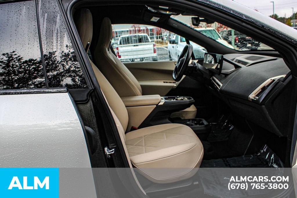 Used 2023 BMW iX xDrive50 image 19