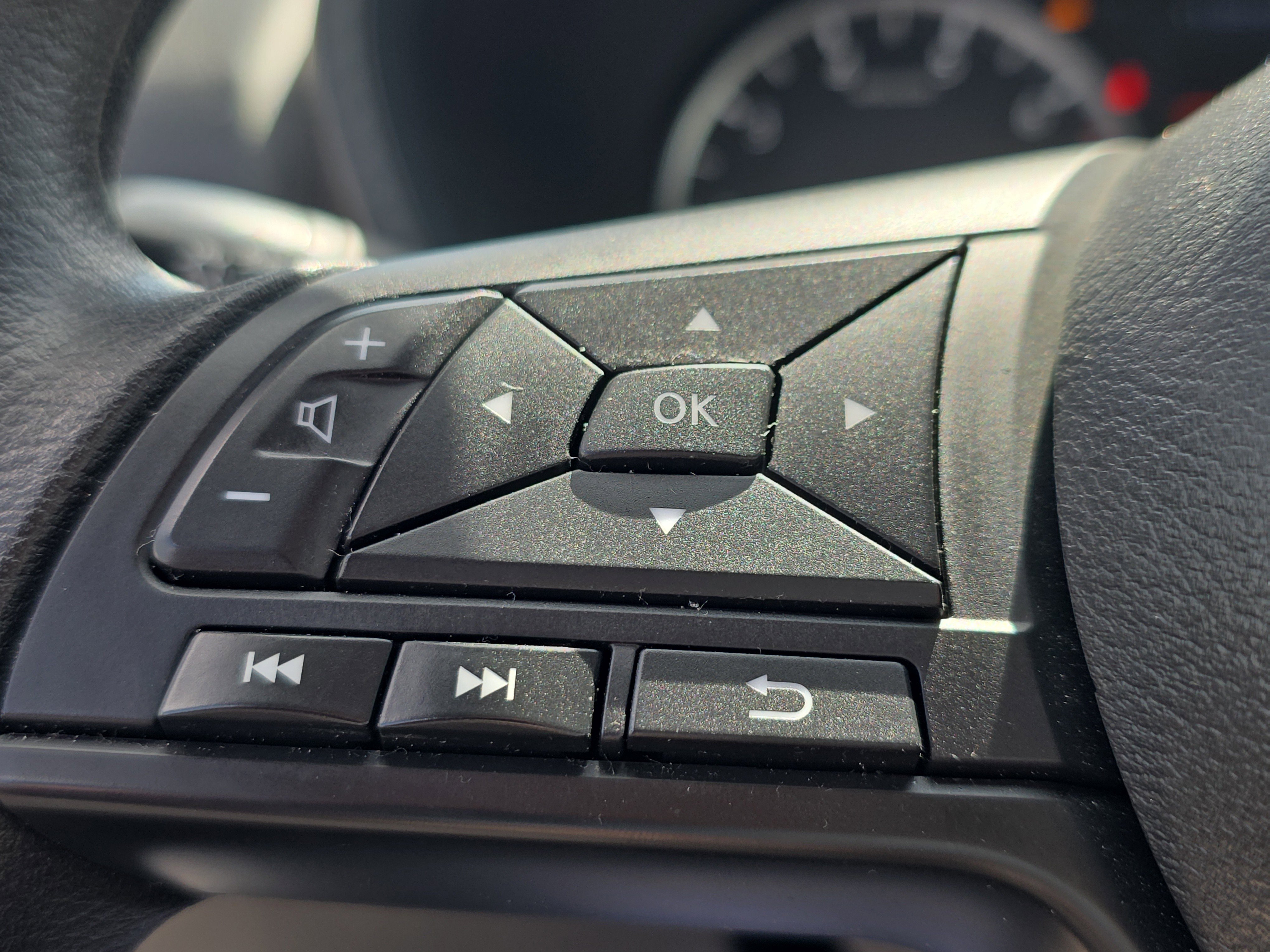 Used 2024 Nissan Sentra S image 28