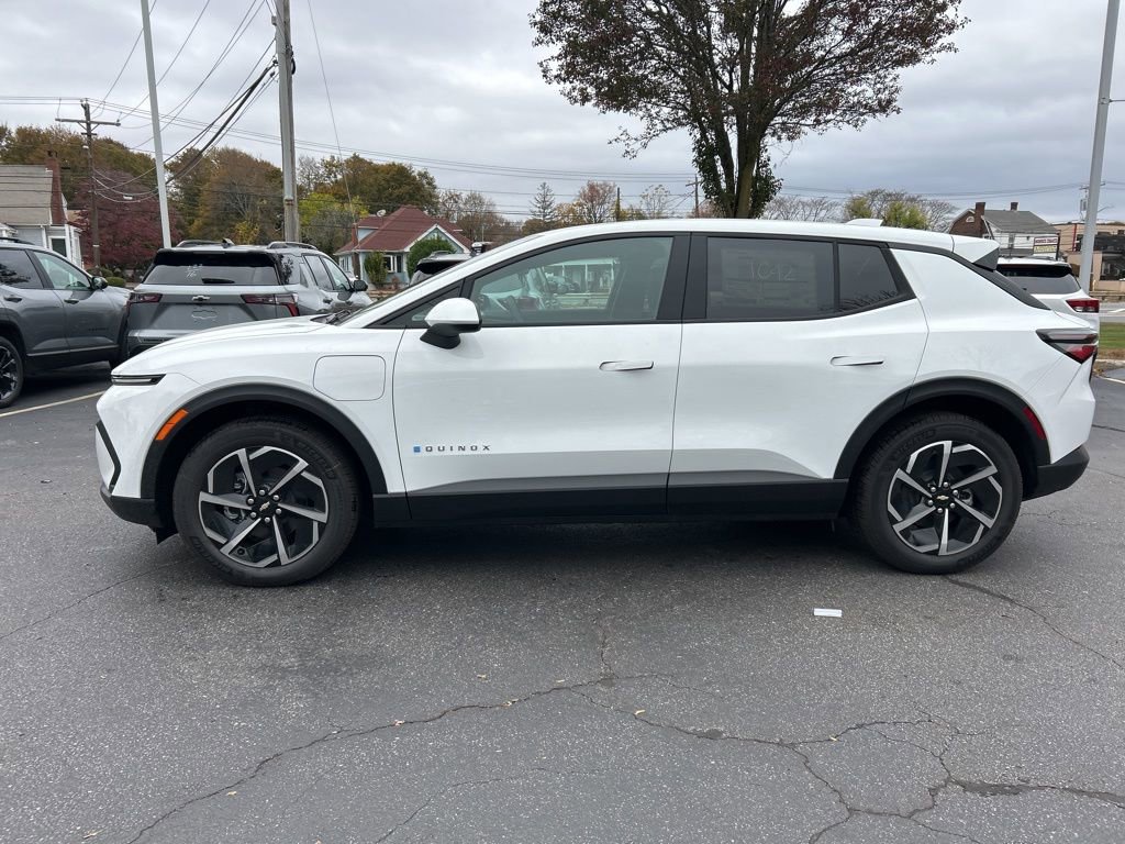 New 2026 Chevrolet Equinox EV LT image 4