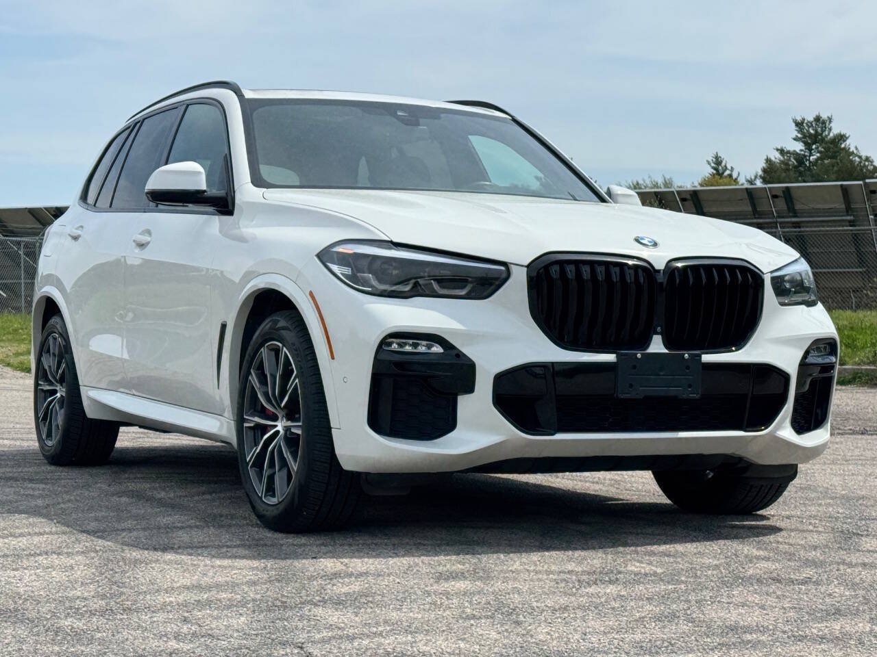 Used 2021 BMW X5 xDrive45e w/ M Sport Package AWD/4WD image 7
