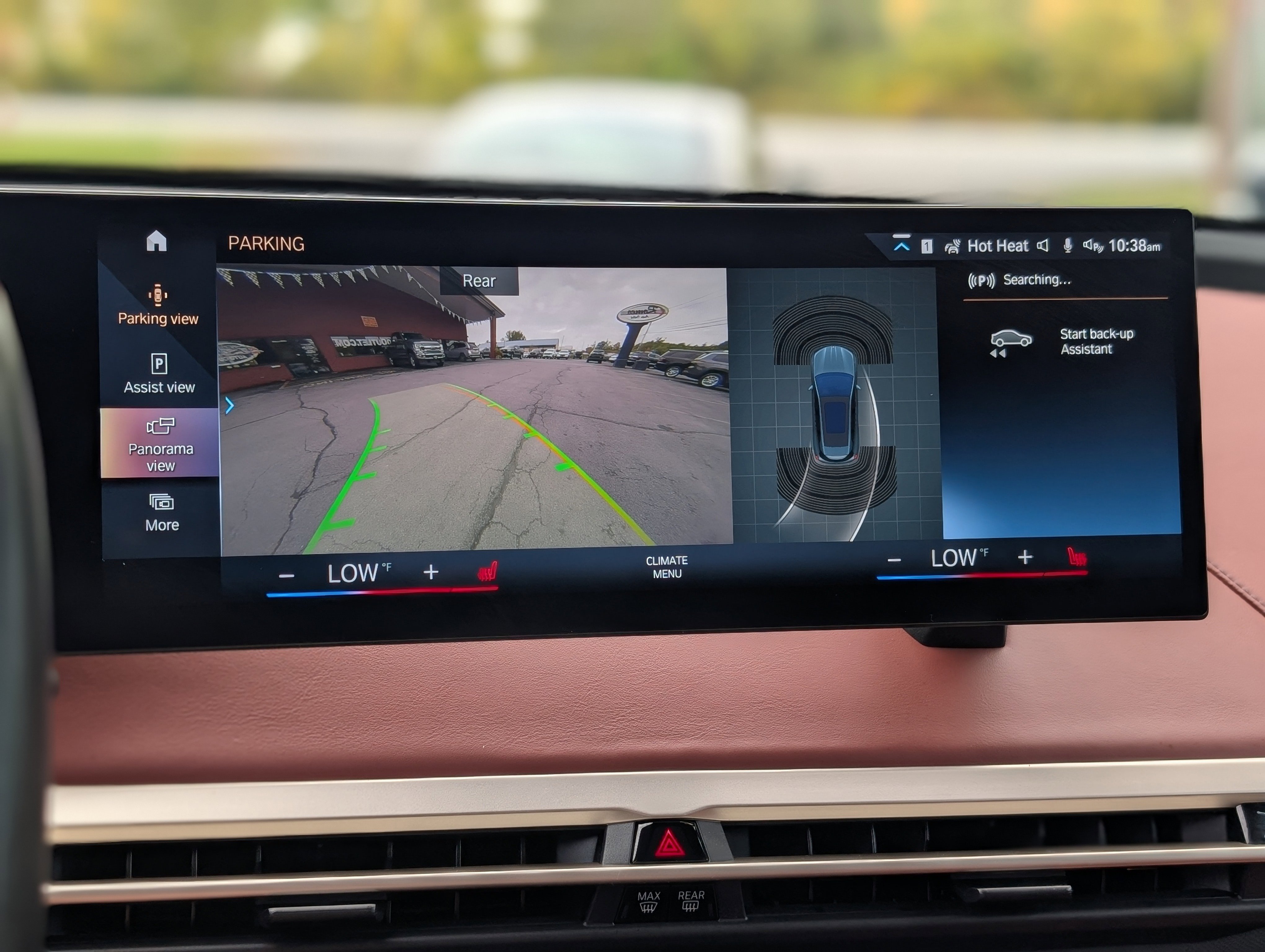 Used 2023 BMW iX xDrive50 w/ Sport Package image 3