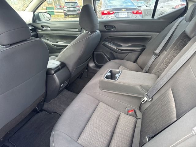 Used 2025 Nissan Altima 2.5 SV image 15