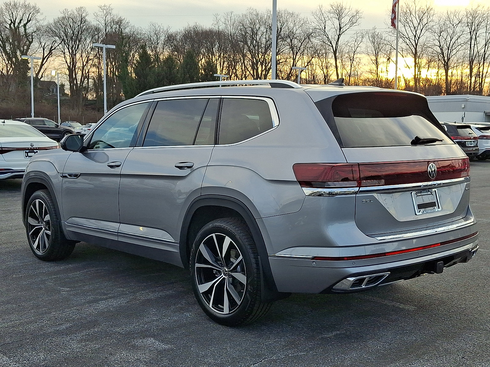New 2026 Volkswagen Atlas SEL Premium R-Line image 4
