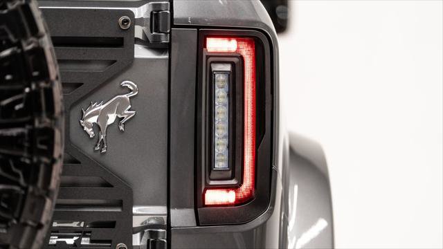 Used 2025 Ford Bronco CUSTOM image 32