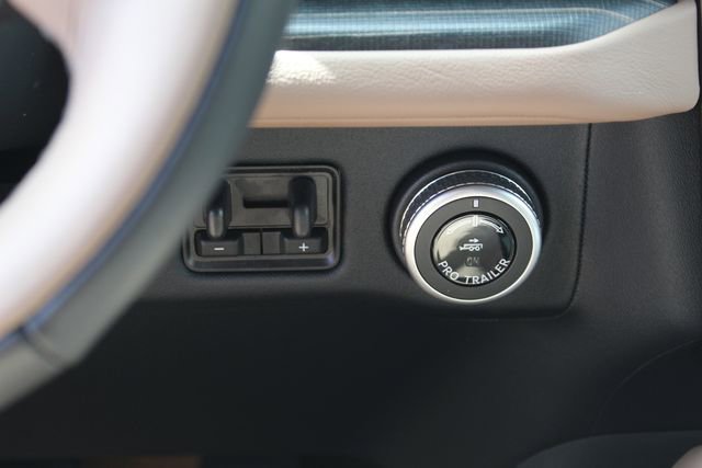 New 2026 Lincoln Navigator Black Label AWD/4WD image 19
