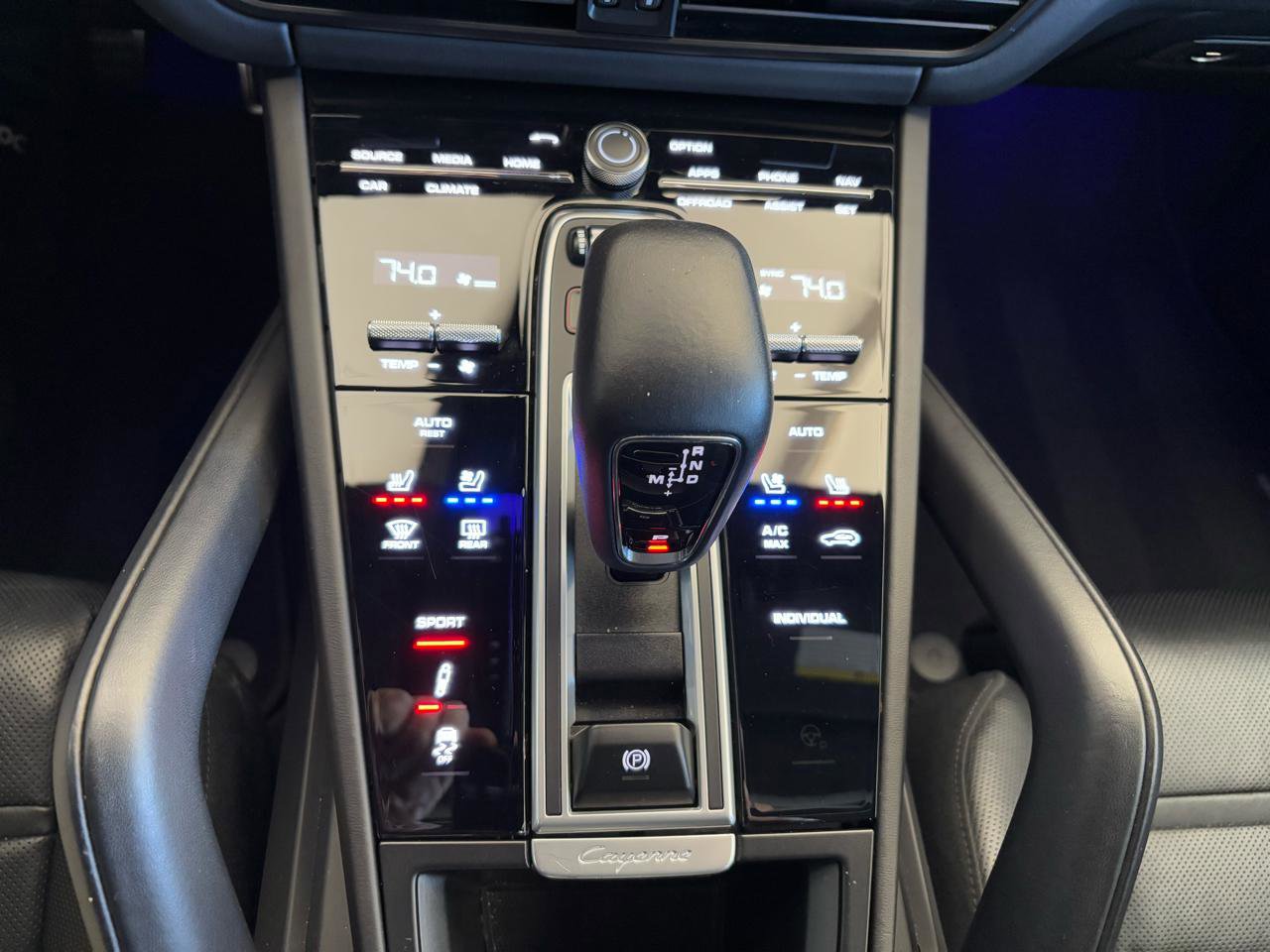 Used 2023 Porsche Cayenne GTS image 17