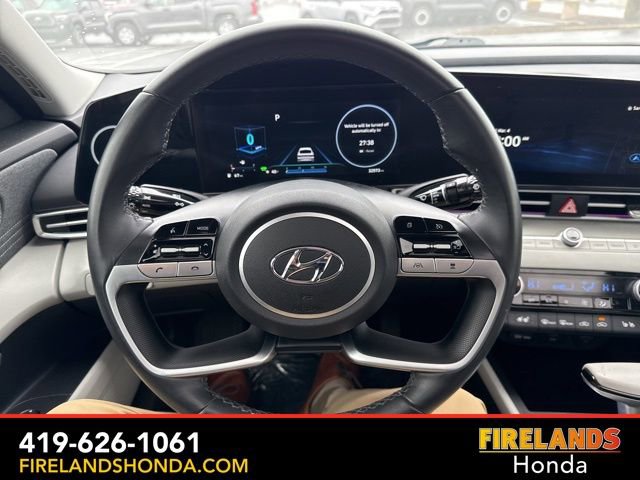 Used 2023 Hyundai Elantra Limited FWD image 20