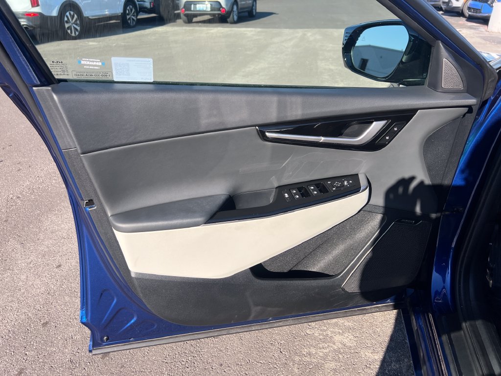 Certified 2024 Kia EV6 GT-Line AWD/4WD image 11