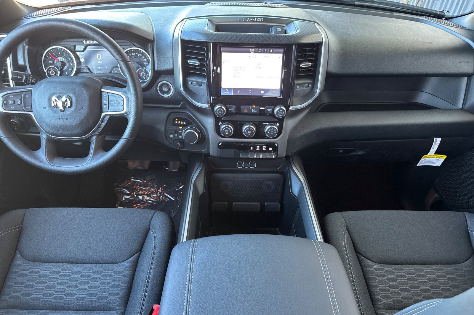 New 2026 RAM 1500 Express AWD/4WD image 12