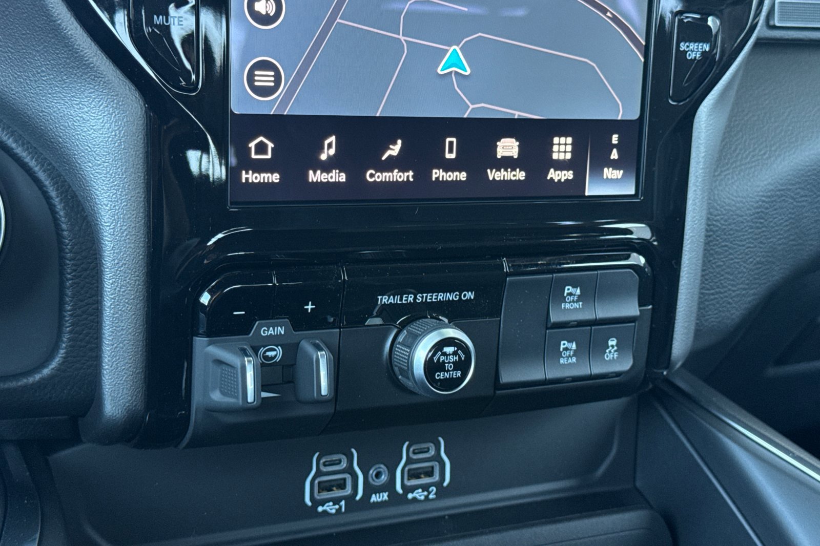 New 2026 RAM 1500 4x4 Crew Cab image 19