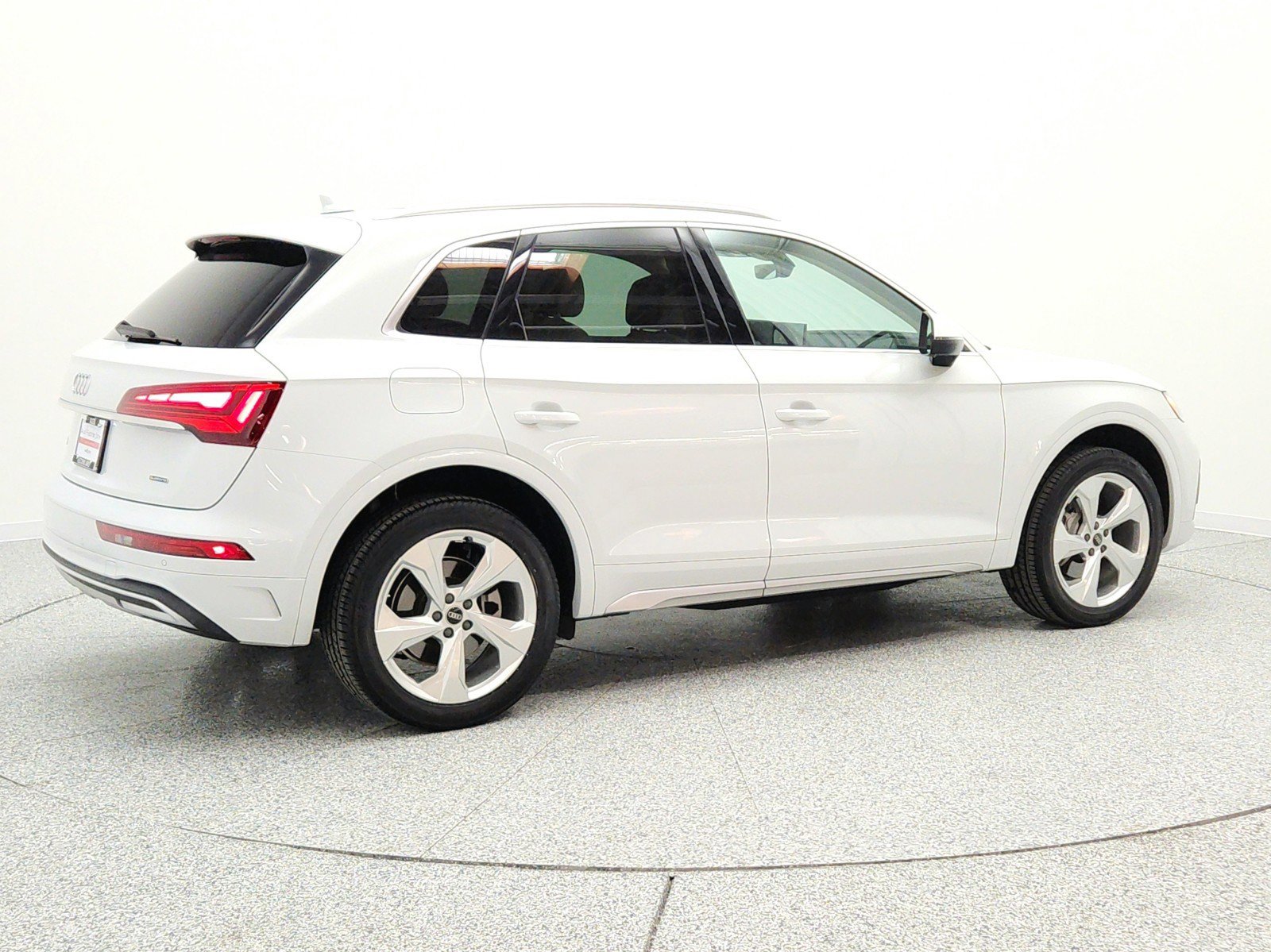 Used 2021 Audi Q5 2.0T Premium Plus w/ Premium Plus Package AWD/4WD image 5