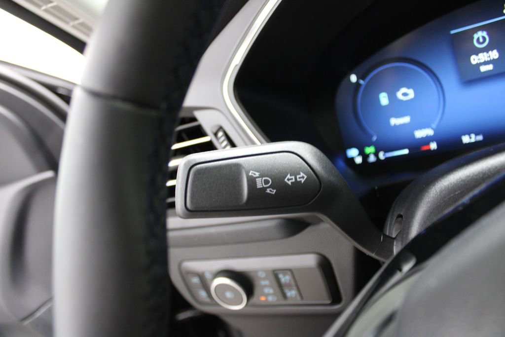 New 2025 Ford Escape SE w/ PHEV Premium Package image 40