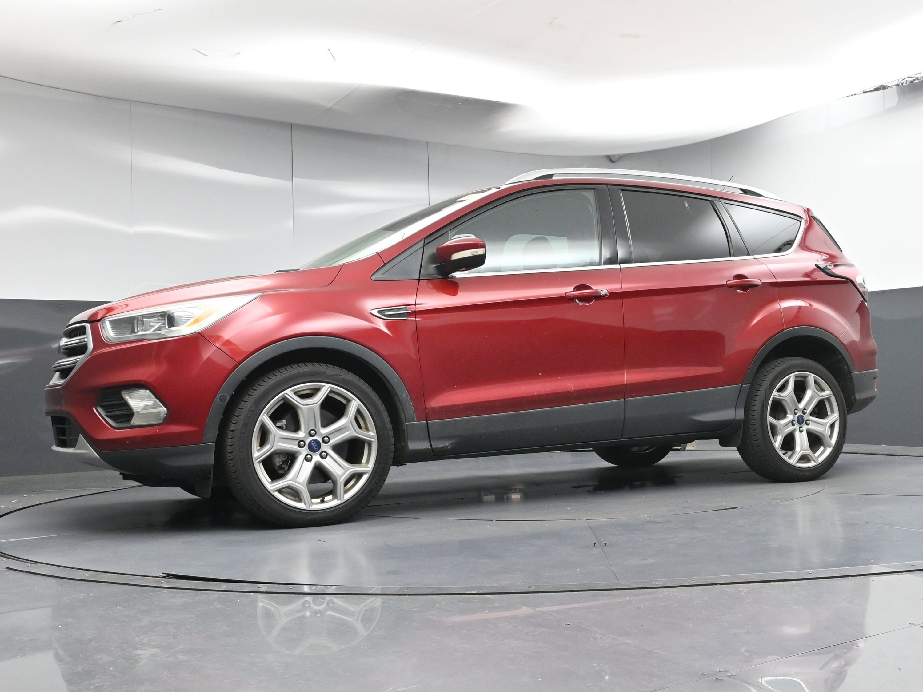Used 2017 Ford Escape Titanium w/ Equipment Group 301A image 23