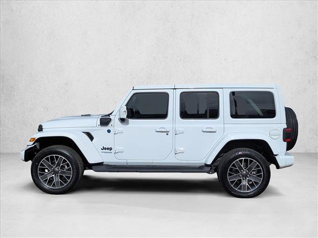 Used 2022 Jeep Wrangler Unlimited Sahara image 9