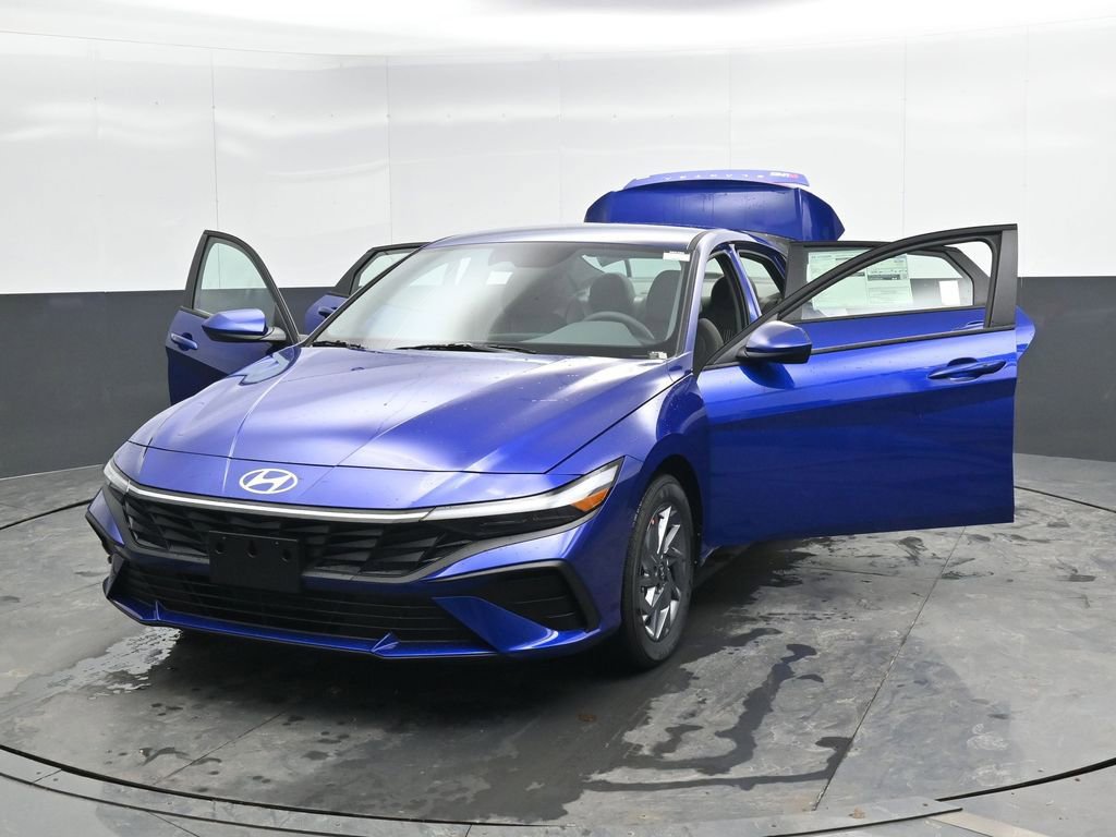 New 2026 Hyundai Elantra Blue image 52