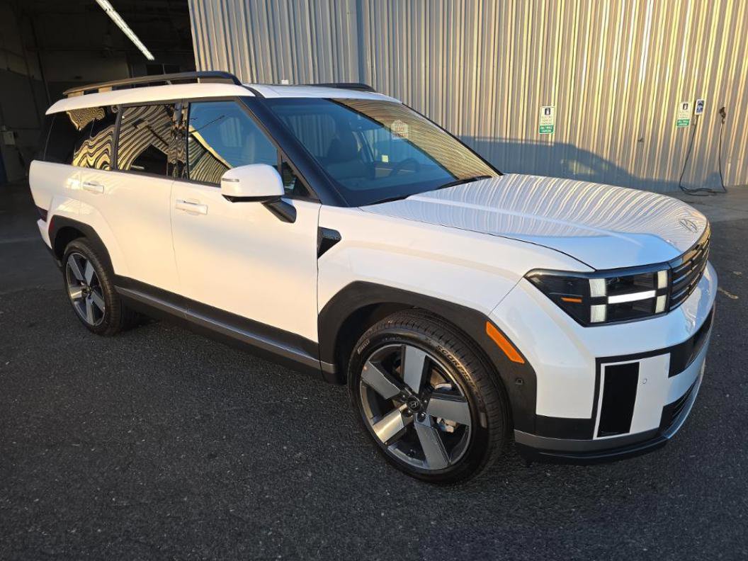 Used 2026 Hyundai Santa Fe Limited image 3