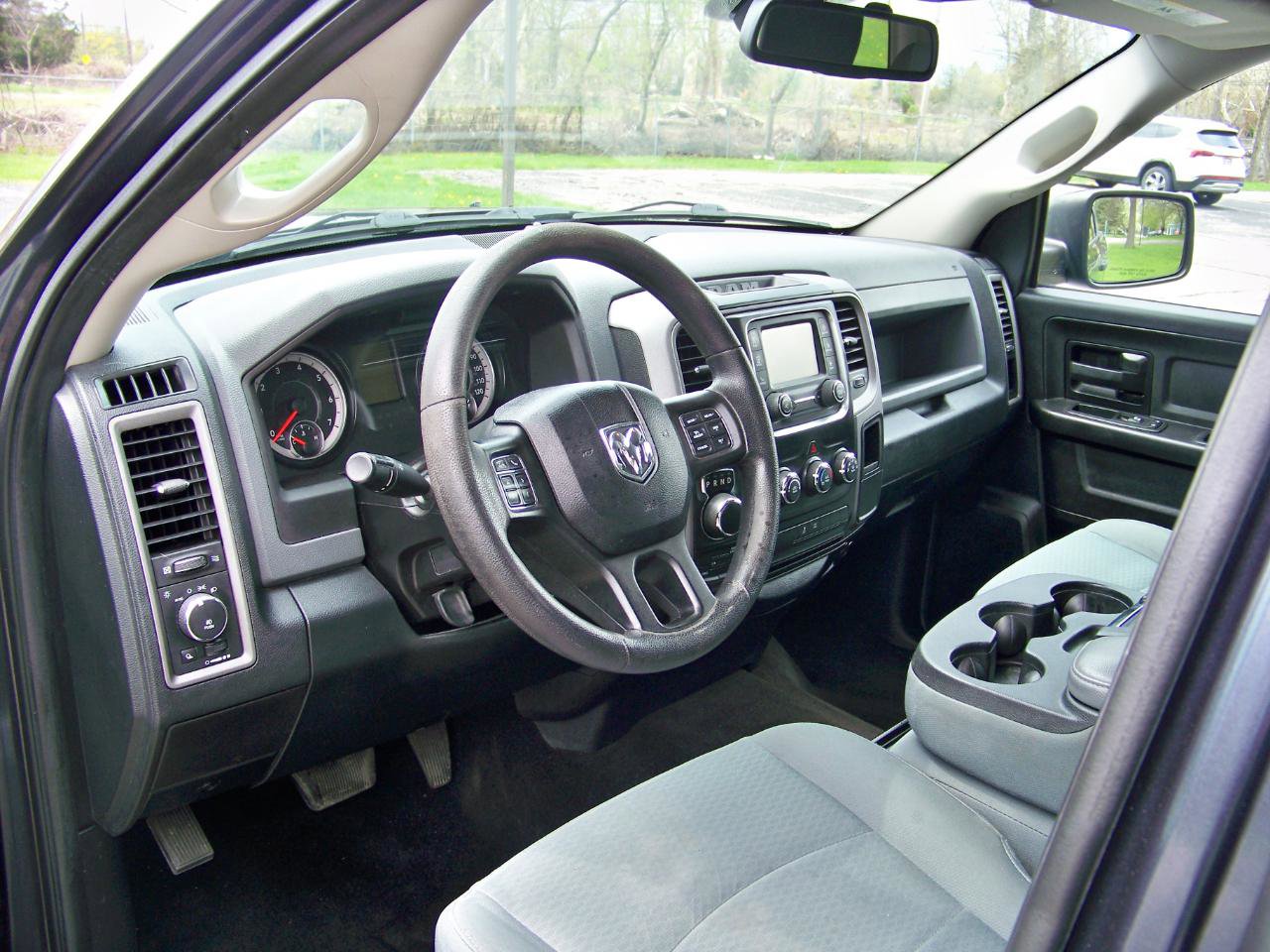 Used 2016 RAM 1500 Express w/ Popular Equipment Group AWD/4WD image 29