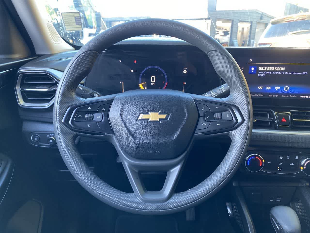 Used 2025 Chevrolet TrailBlazer LT AWD/4WD image 20
